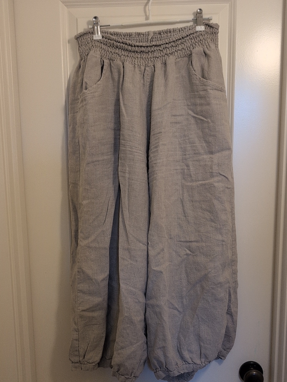 NOMAD Sadhu French Linen Pants in Flax - Picture 4 of 8